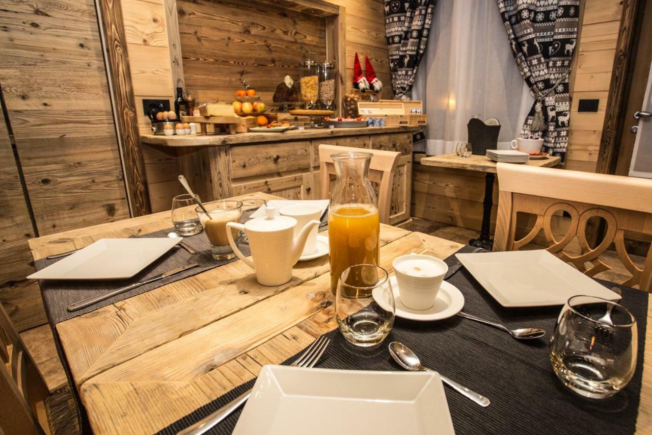 Alpine Rooms Guesthouse Breuil-Cervinia Buitenkant foto