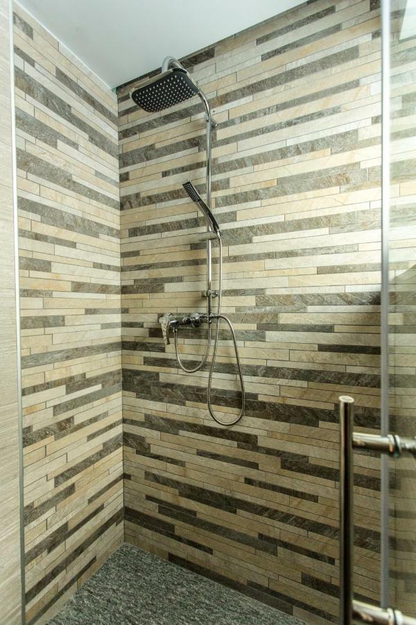 Alpine Rooms Guesthouse Breuil-Cervinia Buitenkant foto