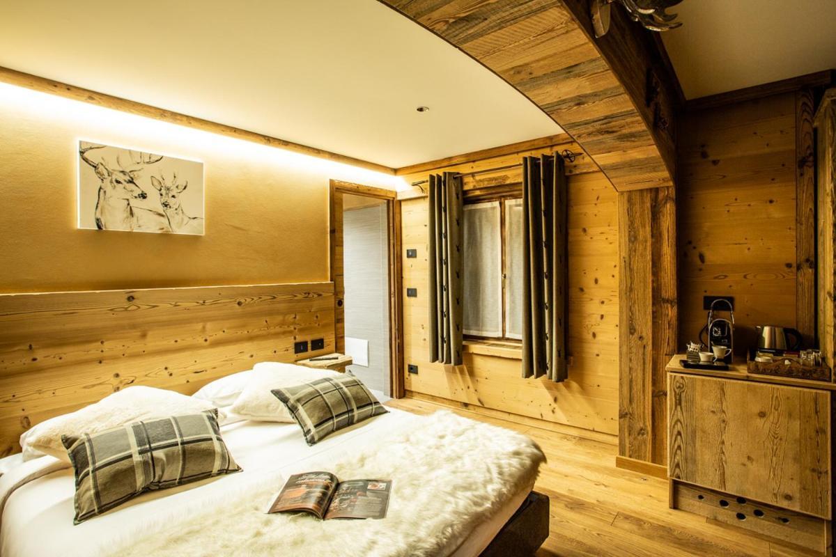 Alpine Rooms Guesthouse Breuil-Cervinia Buitenkant foto